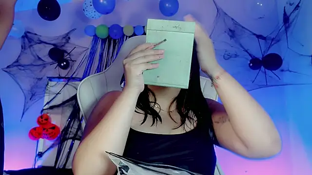 Snapshot of Yankeeandisa chatting on October 2025 03:28:02 AM Yankeeandisa online show from October 2025 03:28:02 AM
