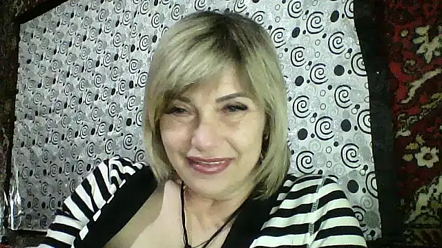 Lia Ray online show from October 2025 06:43:02 PM