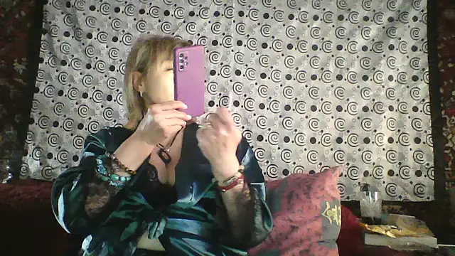 Snapshot of Lia_Ray chatting on February 2026 01:40:01 PM Lia Ray online show from February 2026 01:40:01 PM