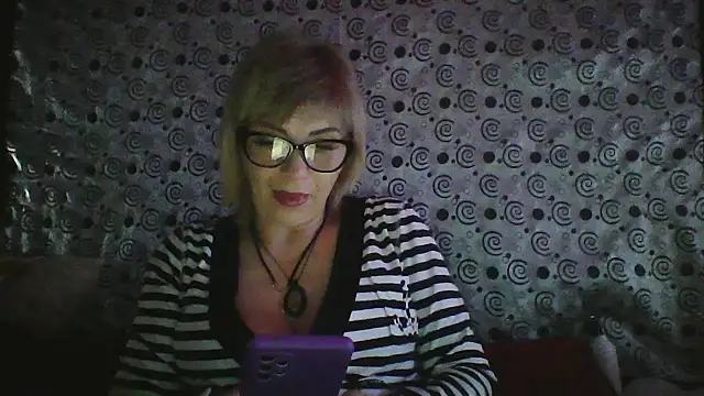 Lia Ray online show from November 2025 07:17:02 PM