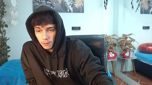 AmethystShadow17 online show from April 2026 08:54:02 PM