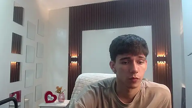 AmethystShadow17 online show from March 2026 08:18:01 PM