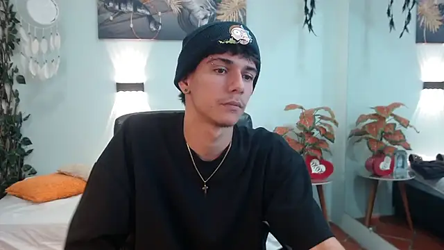 AmethystShadow17 online show from April 2026 03:51:01 PM