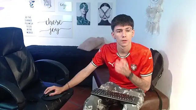 AmethystShadow17 online show from March 2026 08:03:01 PM