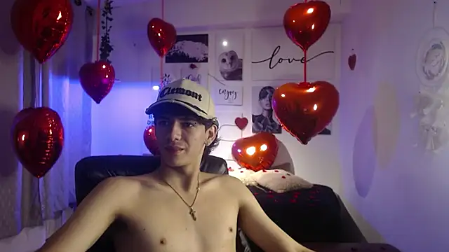 AmethystShadow17 online show from February 2026 07:47:01 PM