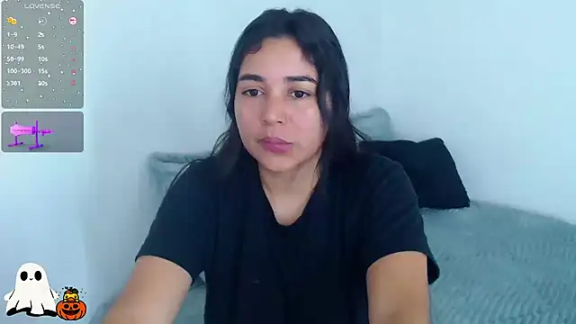 HaannaAGT online show from October 2025 09:23:02 PM