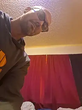 whateveruwanthowever online show from December 2025 06:51:02 PM