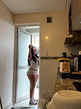 Snapshot of GODDESS_zyrene chatting on December 2025 06:07:02 PM GODDESS zyrene online show from December 2025 06:07:02 PM