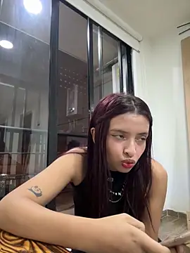 Aithana Petite online show from November 2025 12:42:02 AM