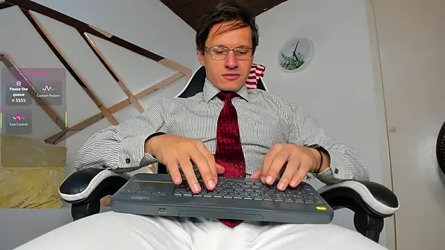 Snapshot of Justin_valverde chatting on December 2025 02:55:02 AM Justin valverde online show from December 2025 02:55:02 AM