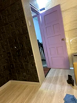 Snapshot of Yvonny27 chatting on December 2025 09:41:01 AM Yvonny27 online show from December 2025 09:41:01 AM