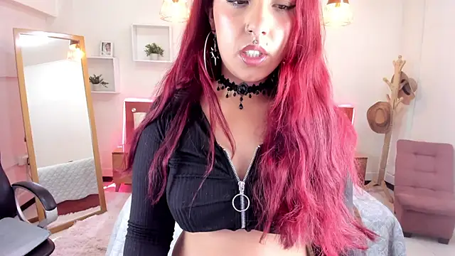 Cat  Moon   online show from October 2025 07:33:01 PM