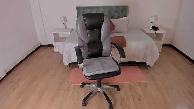 Cat  Moon   online show from January 2026 12:31:01 PM