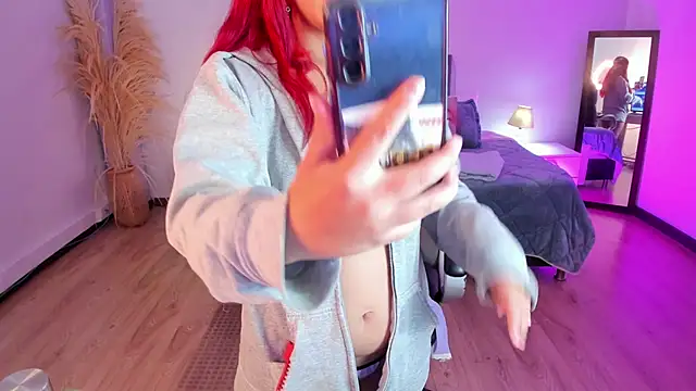 Cat  Moon   online show from April 2026 07:37:01 PM