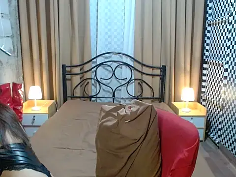 astraea xxx online show from November 2025 10:52:02 AM