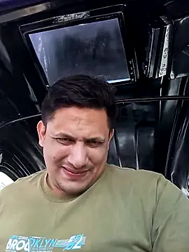 WIlGar1993 online show from March 2026 03:15:01 PM