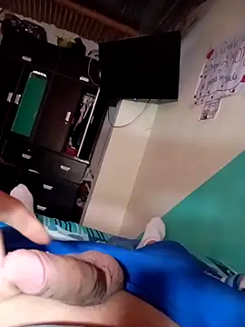 WIlGar1993 online show from October 2025 02:27:02 PM