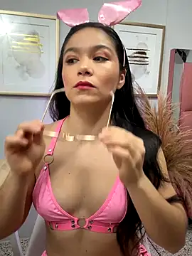 Hannah martinez01 online show from October 2025 01:02:01 PM