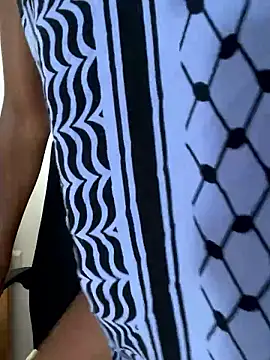 Snapshot of NyahHeat chatting on January 2026 12:33:02 PM NyahHeat online show from January 2026 12:33:02 PM