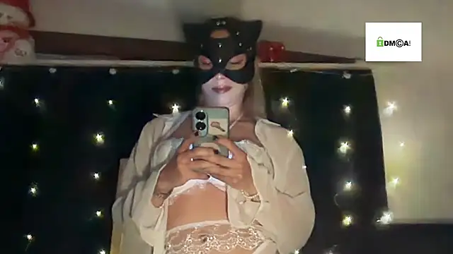  Nefertiti online show from June 2026 06:14:02 PM