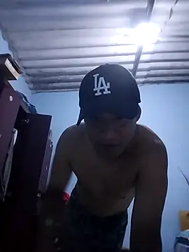 Snapshot of RennySem chatting on October 2025 12:00:01 AM RennySem online show from October 2025 12:00:01 AM