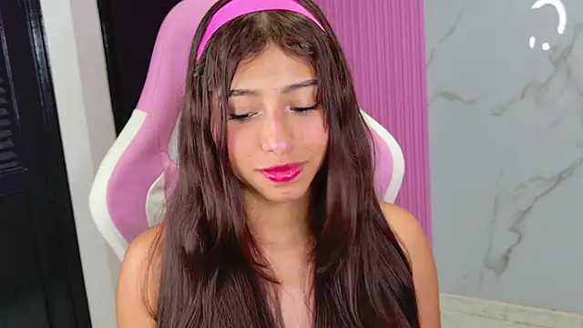 dafne17  online show from March 2026 05:22:01 AM