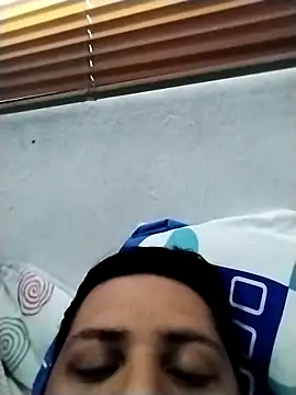 Snapshot of Eduar0015 chatting on November 2025 07:50:02 PM Eduar0015 online show from November 2025 07:50:02 PM