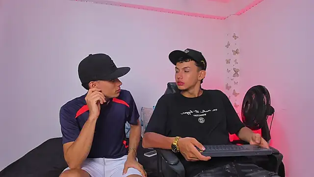 Snapshot of Axel_Cody_ chatting on November 2025 07:57:01 PM Axel Cody online show from November 2025 07:57:01 PM