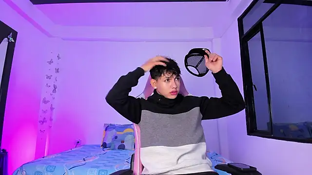 Axel Cody  online show from February 2026 11:32:02 AM