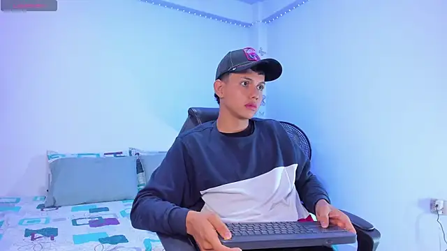 Snapshot of Axel_Cody_ chatting on October 2025 11:53:01 AM Axel Cody online show from October 2025 11:53:01 AM