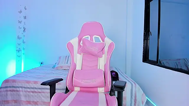 Axel Cody  online show from February 2026 11:18:02 AM