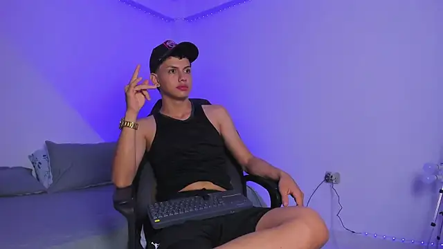 Snapshot of Axel_Cody_ chatting on October 2025 11:40:02 AM Axel Cody online show from October 2025 11:40:02 AM