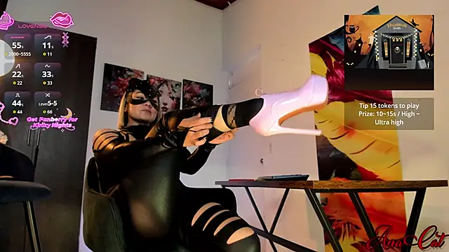 ana cat online show from October 2025 02:46:01 PM