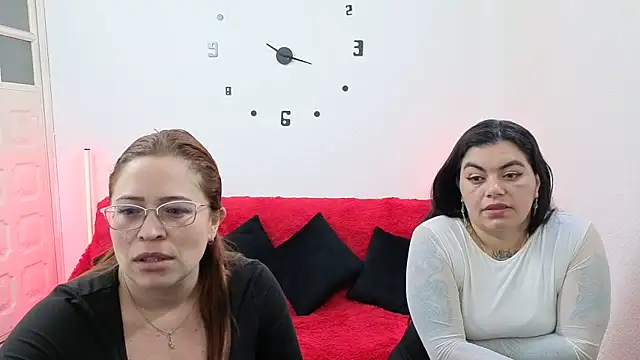 Snapshot of lesb_milf chatting on September 2025 03:17:01 PM lesb milf online show from September 2025 03:17:01 PM