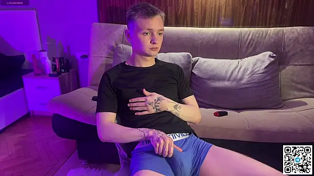 Snapshot of Logan_mett chatting on May 2026 05:55:01 PM Logan mett online show from May 2026 05:55:01 PM