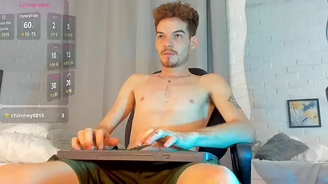 Snapshot of MATEO_HUNTER chatting on February 2026 12:04:01 PM MATEO HUNTER online show from February 2026 12:04:01 PM