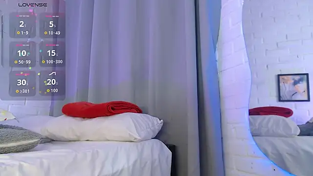 Snapshot of MATEO_HUNTER chatting on April 2026 04:30:01 AM MATEO HUNTER online show from April 2026 04:30:01 AM