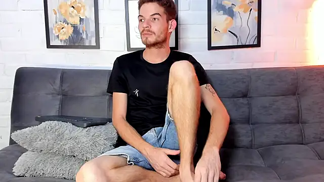 Snapshot of MATEO_HUNTER chatting on October 2025 02:34:02 AM MATEO HUNTER online show from October 2025 02:34:02 AM