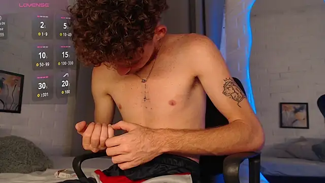 Snapshot of MATEO_HUNTER chatting on April 2026 05:24:01 AM MATEO HUNTER online show from April 2026 05:24:01 AM