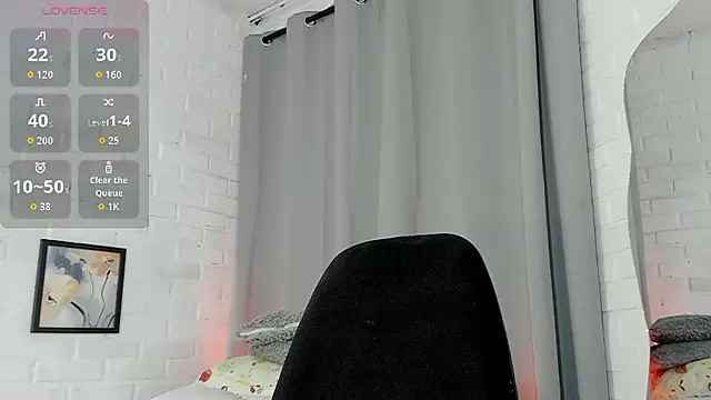 Snapshot of MATEO_HUNTER chatting on January 2026 06:37:01 PM MATEO HUNTER online show from January 2026 06:37:01 PM