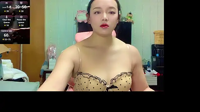 Snapshot of Mimi-777 chatting on October 2025 10:03:01 AM Mimi-777 online show from October 2025 10:03:01 AM