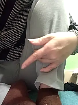 Amanda- ena- online show from December 2025 02:43:02 PM