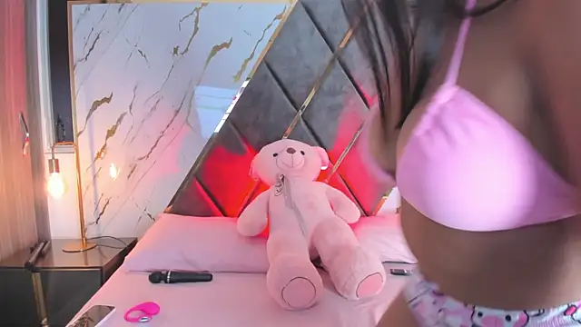 Snapshot of sarayofficial chatting on February 2026 04:26:02 AM sarayofficial online show from February 2026 04:26:02 AM