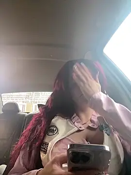 Zoe fire online show from October 2025 12:28:01 PM