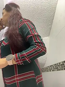 Zoe fire online show from December 2025 12:39:01 PM