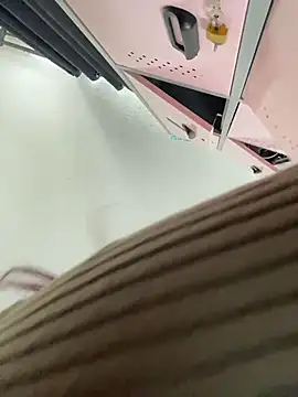 Zoe fire online show from November 2025 12:48:01 PM