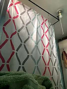 Zoe fire online show from November 2025 05:39:02 PM