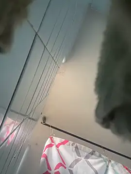 Zoe fire online show from November 2025 11:58:02 AM