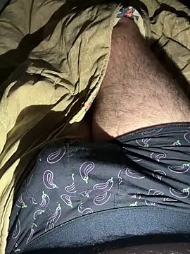 Snapshot of creamydeluxe chatting on October 2025 10:39:02 PM creamydeluxe online show from October 2025 10:39:02 PM