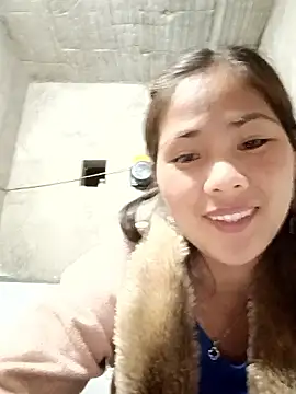 Lyssa-a online show from November 2025 02:20:01 PM